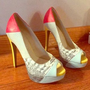 Multicolored Pumps!